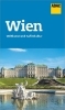 Buchcover und Innenansicht für das Buch: ADAC Reiseführer Wien