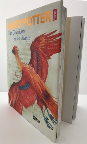 Buchcover und Innenansicht für das Buch: Harry Potter: A History of Magic