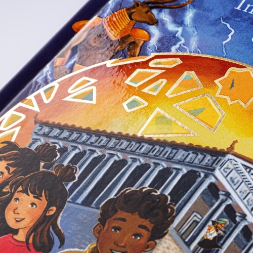 Buchcover und Innenansicht für das Buch: Im Zeichen der Zauberkugel 11: Im Labyrinth des Minotaurus