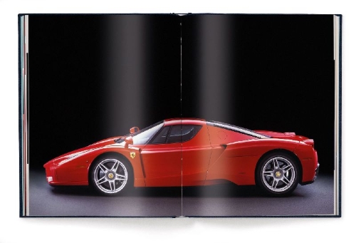 Buchcover und Innenansicht für das Buch: The Ferrari Book - Passion for Design