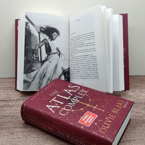 Buchcover und Innenansicht für das Buch: The Atlas Complex