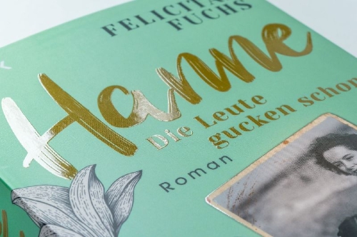 Buchcover und Innenansicht für das Buch: Hanne. Die Leute gucken schon