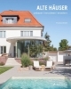 Buchcover und Innenansicht für das Buch: Alte Häuser. Umbauen, renovieren, erweitern