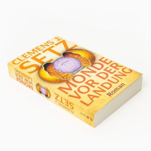 Buchcover und Innenansicht für das Buch: Monde vor der Landung