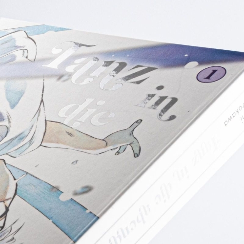 Buchcover und Innenansicht für das Buch: YUUNAGI NI MAE, BOKU NO RIBON