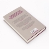 Buchcover und Innenansicht für das Buch: Unshrinking. How to Fight Fatphobia