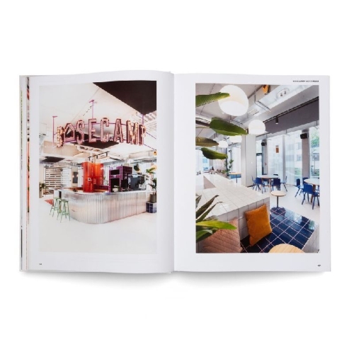 Buchcover und Innenansicht für das Buch: Spatial Storytelling