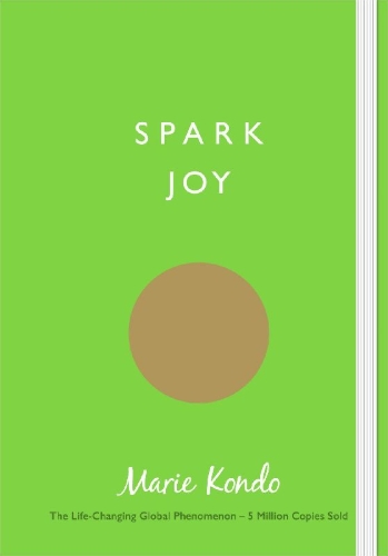Buchcover und Innenansicht für das Buch: Spark Joy