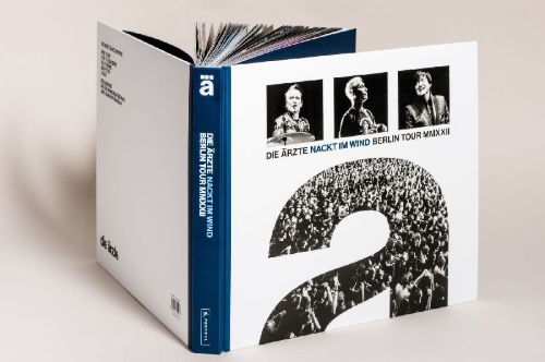 Buchcover und Innenansicht für das Buch: die ärzte: Nackt im Wind