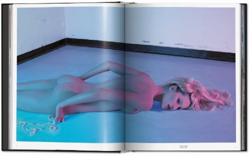Buchcover und Innenansicht für das Buch: Mert Alas and Marcus Piggott