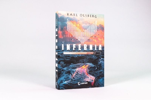 Buchcover und Innenansicht für das Buch: Infernia