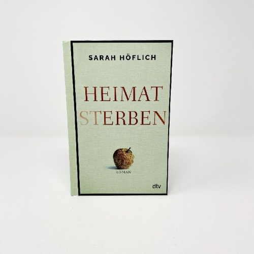 Buchcover und Innenansicht für das Buch: Heimatsterben