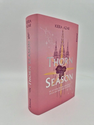 Buchcover und Innenansicht für das Buch: Thorn Season