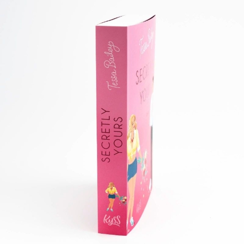 Buchcover und Innenansicht für das Buch: Secretly Yours