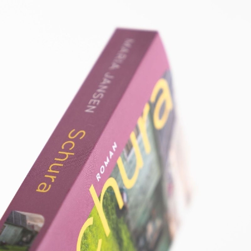 Buchcover und Innenansicht für das Buch: Schura
