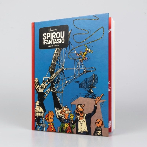Buchcover und Innenansicht für das Buch: Spirou et Fantasio - L'intégrale Tome 7 - Le mythe Zorglub
