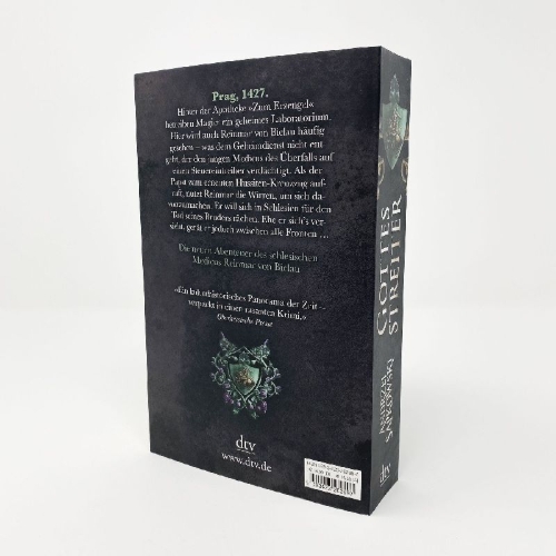 Buchcover und Innenansicht für das Buch:  >Bozy bojownicy< Niezalezna Oficyna Wydawnicza NOWA Sp. z o.o., Warschau 2004