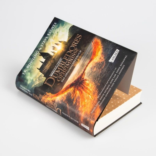 Buchcover und Innenansicht für das Buch: Fantastic Beasts: The Secrets of Dumbledore - The Complete Screenplay