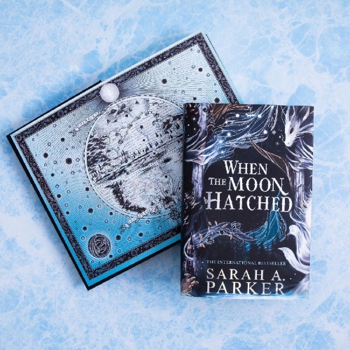 Buchcover und Innenansicht für das Buch: When the Moon Hatched