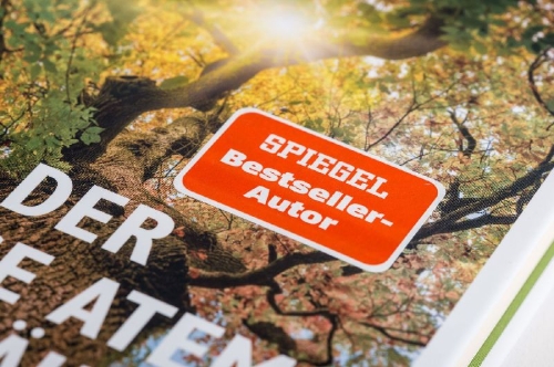 Buchcover und Innenansicht für das Buch: Der lange Atem der Bäume