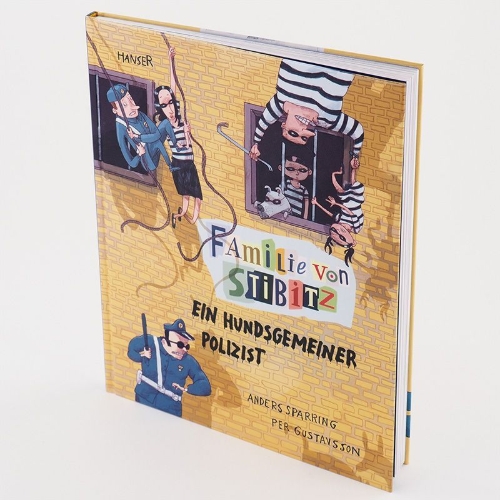 Buchcover und Innenansicht für das Buch: Familjen Knyckertz och snutjakten