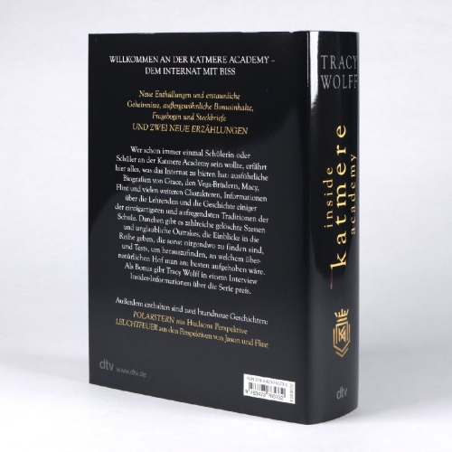 Buchcover und Innenansicht für das Buch: Katmere Academy: An Insider's Guide