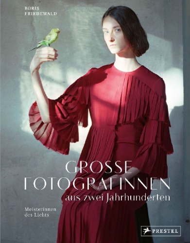 Buchcover und Innenansicht für das Buch: Große Fotografinnen aus zwei Jahrhunderten