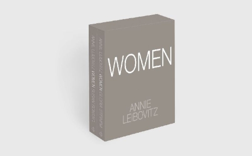 Buchcover und Innenansicht für das Buch: Annie Leibovitz: Women (2025) Slipcased Edition