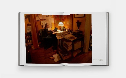 Buchcover und Innenansicht für das Buch: Annie Leibovitz: Women (2025) Slipcased Edition