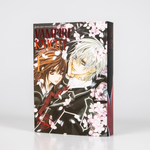 Buchcover und Innenansicht für das Buch: Vampire Knight