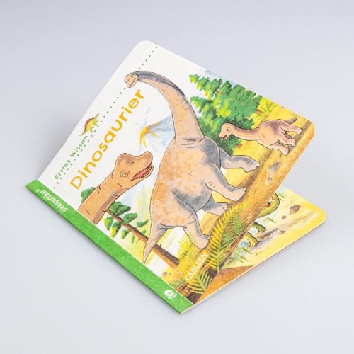 Buchcover und Innenansicht für das Buch: Unkaputtbar: Erstes Wissen: Dinosaurier