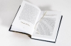 Buchcover und Innenansicht für das Buch: Prophezeiungen