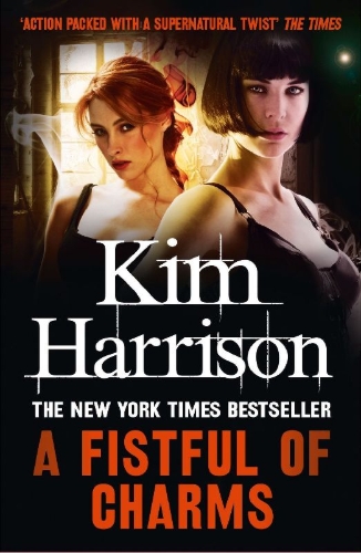 Buchcover und Innenansicht für das Buch: A Fistful of Charms