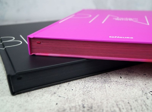 Buchcover und Innenansicht für das Buch: The Pink Book