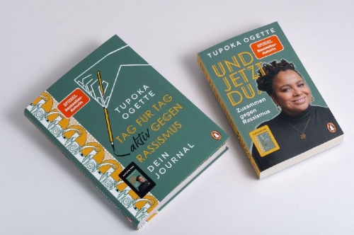 Buchcover und Innenansicht für das Buch: Tag für Tag aktiv gegen Rassismus