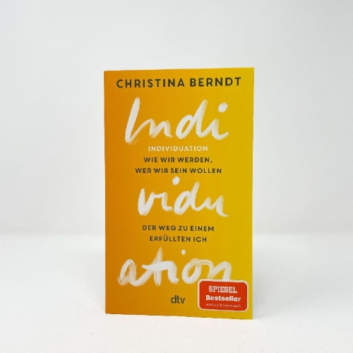 Buchcover und Innenansicht für das Buch: Individuation