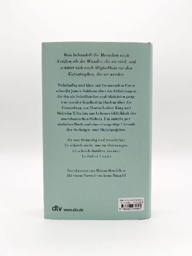 Buchcover und Innenansicht für das Buch: No Name on the Street