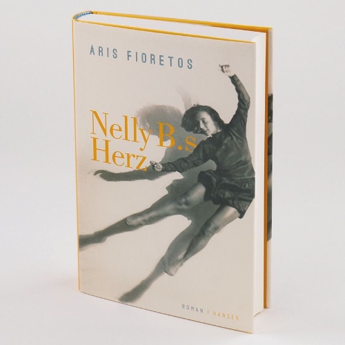Buchcover und Innenansicht für das Buch: Nelly B:s Hjärta