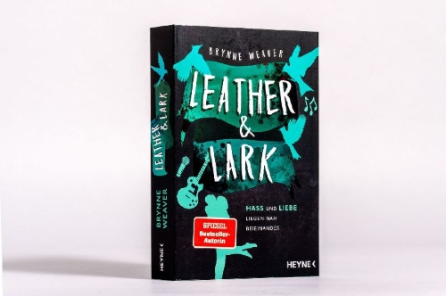 Buchcover und Innenansicht für das Buch: Leather & Lark: Ruinous Love 2