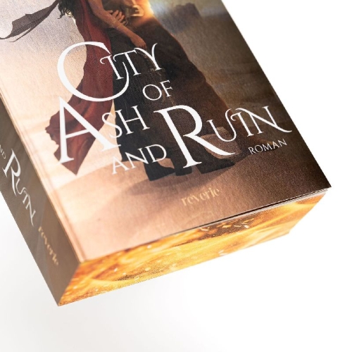 Buchcover und Innenansicht für das Buch: City of Ruin
