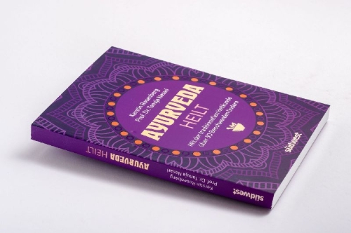 Buchcover und Innenansicht für das Buch: Ayurveda heilt