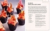 Buchcover und Innenansicht für das Buch: Harry Potter Afternoon Tea Magic: Official Snacks, Sips and Sweets Inspired by the Wizarding World