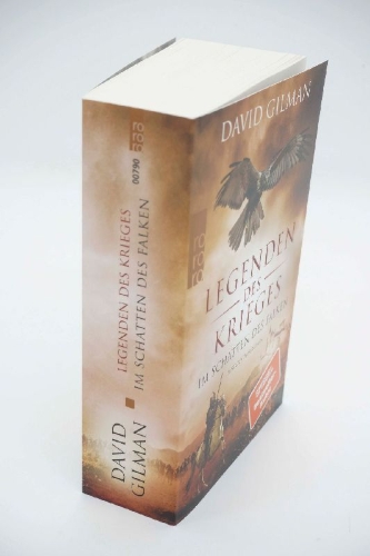 Buchcover und Innenansicht für das Buch: Master of War: Shadow of the Hawk