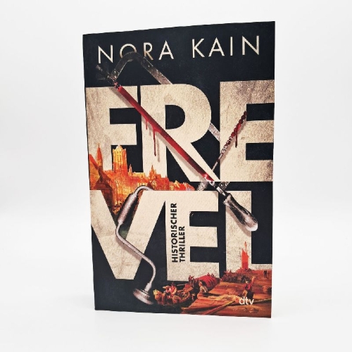 Buchcover und Innenansicht für das Buch: Frevel