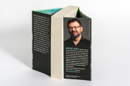 Buchcover und Innenansicht für das Buch: Der Judas-Schrein