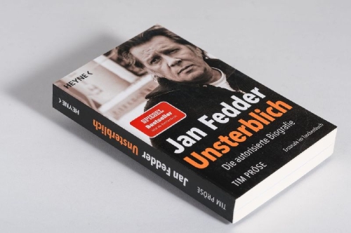 Buchcover und Innenansicht für das Buch: Jan Fedder - Unsterblich