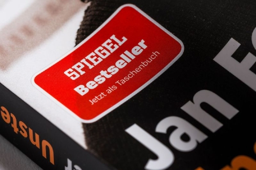 Buchcover und Innenansicht für das Buch: Jan Fedder - Unsterblich
