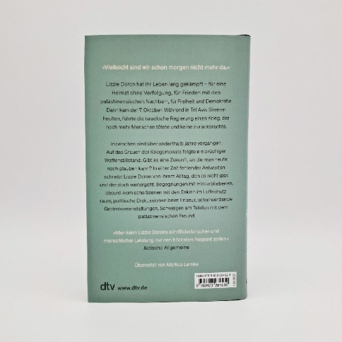 Buchcover und Innenansicht für das Buch: Wir spielen Alltag