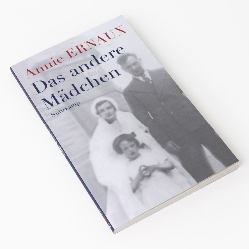 Buchcover und Innenansicht für das Buch: L'autre fille