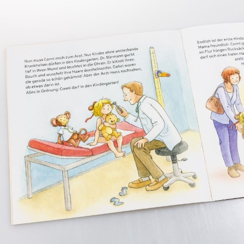 Buchcover und Innenansicht für das Buch: LESEMAUS 9: Conni kommt in den Kindergarten (Neuausgabe)